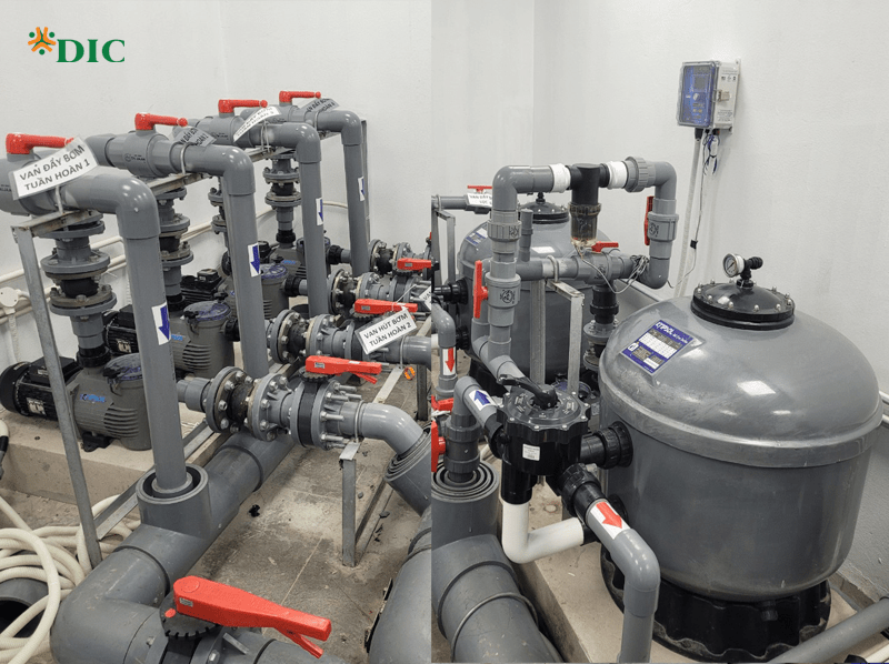 bể bơi thi đấu