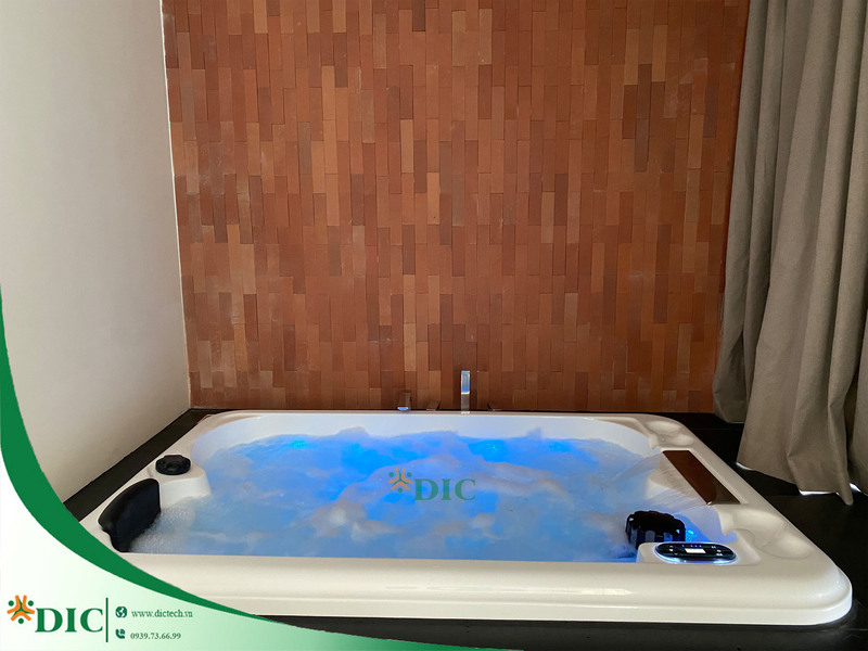 bể bơi khoáng nhân tạo