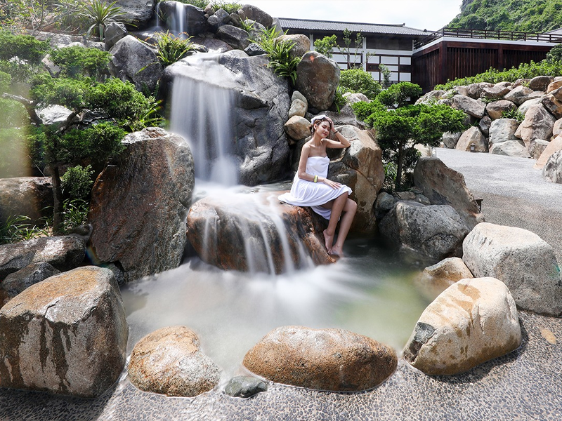 phương pháp tắm khoáng nóng