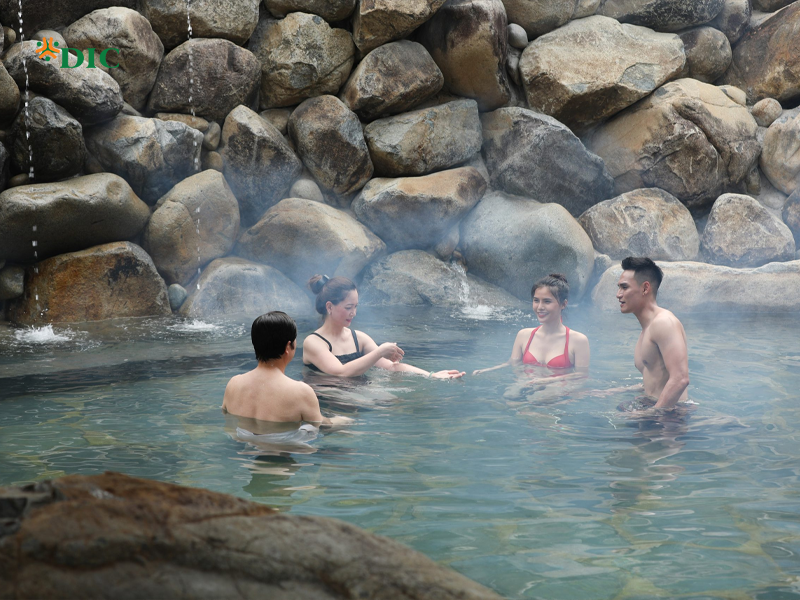 phương pháp tắm khoáng nóng