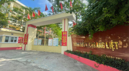 bể bơi trường tiểu học hoàng liệt