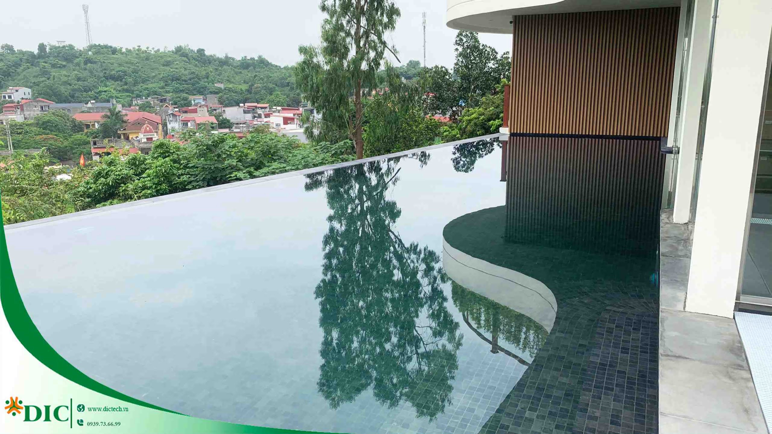 Bể bơi ngoài trời Senna Wellness Retreat
