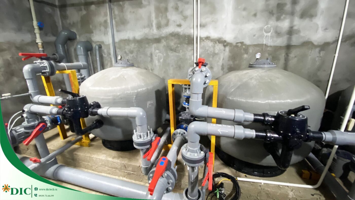 Hệ thống lọc làm sạch bể bơi chuyên nghiệp