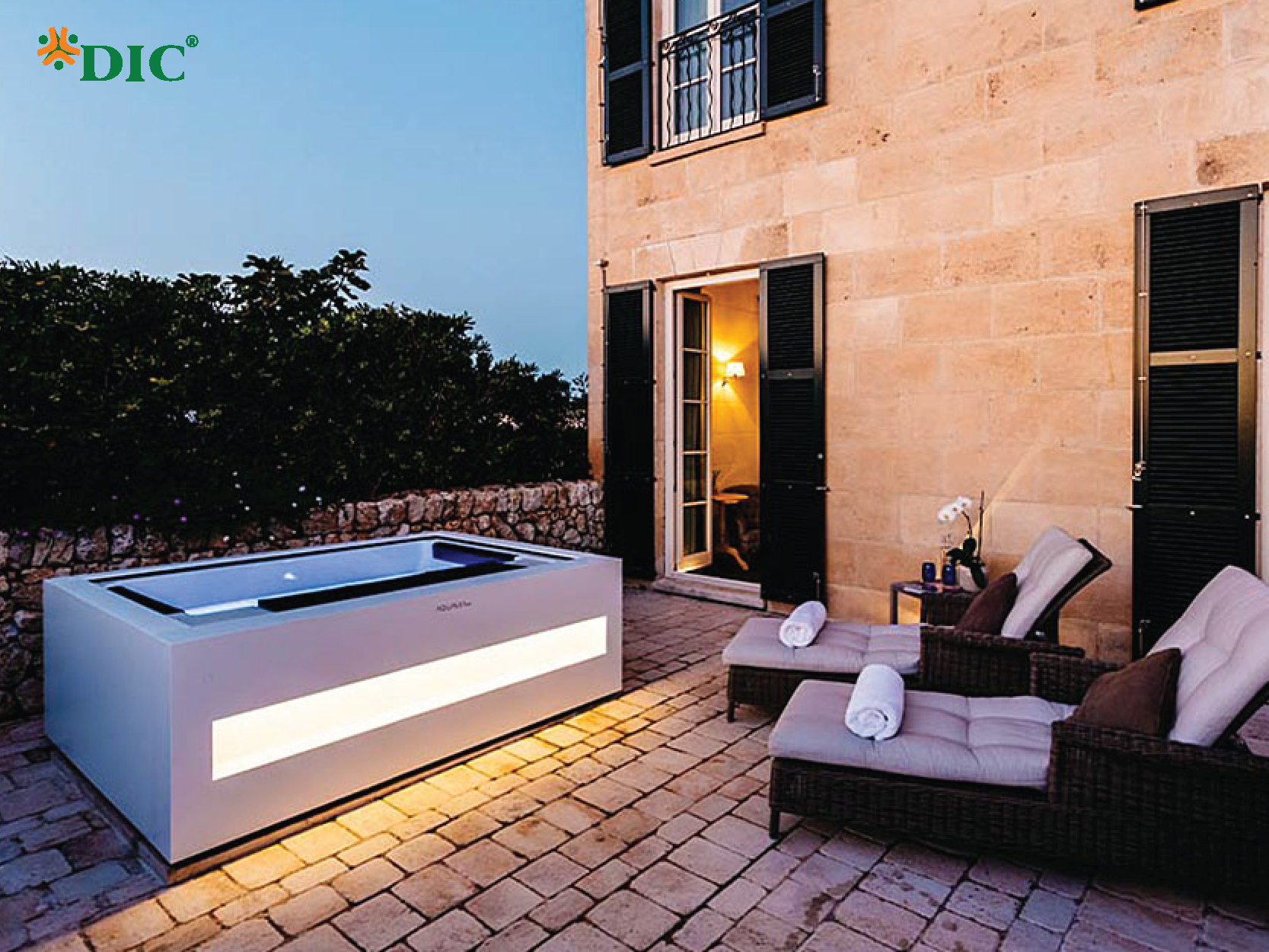 bồn sục aquavia spa
