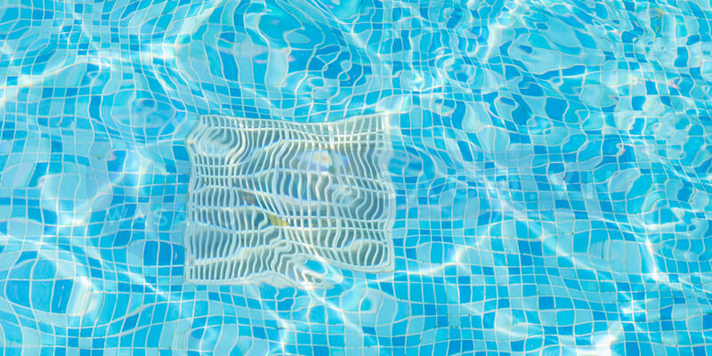 nắp thu đáy bể bơi