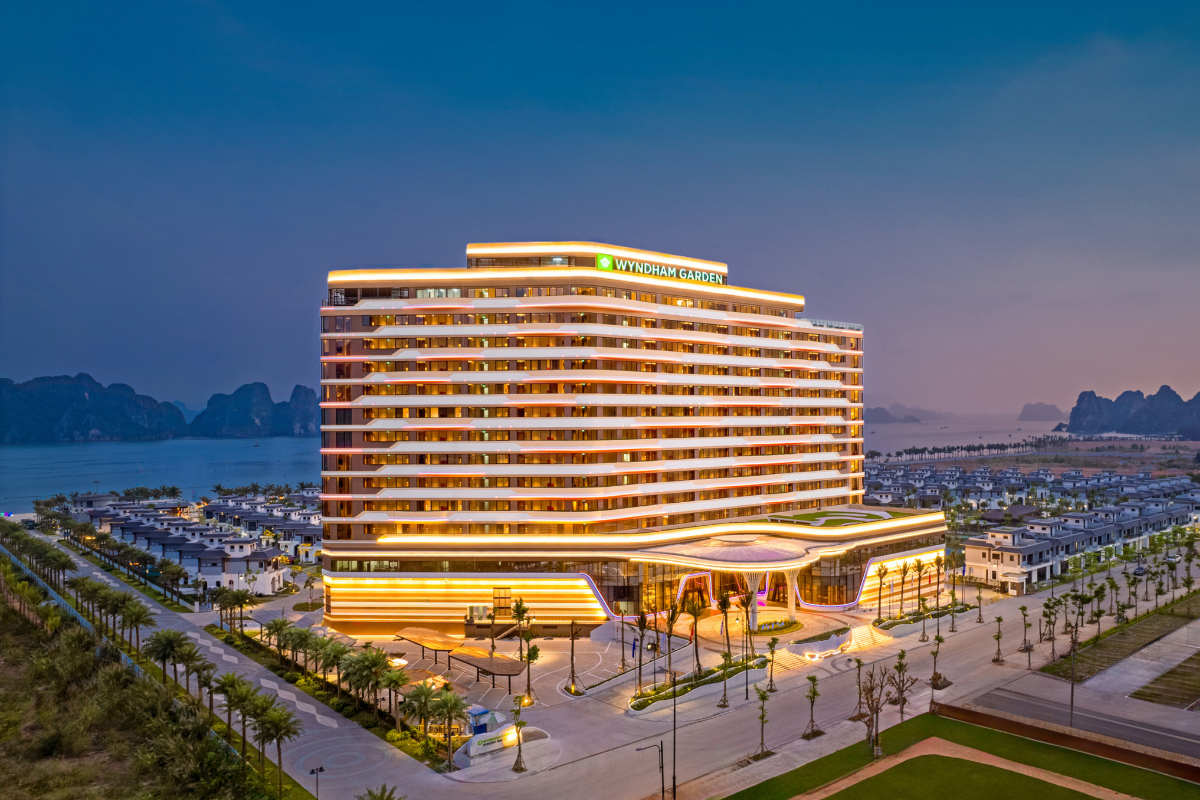 DICTECH Và Dấu Ấn Bể Bơi Nghỉ Dưỡng Tại Wyndham Garden Sonasea Vân Đồn